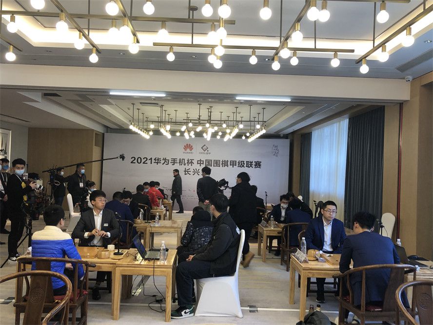 如风靡全球40年的《星球大战》系列电影、漫威系列（《钢铁侠》、《美国队长》、《雷神》、《复仇者联盟》、《银河护卫队》、《加勒比海盗》）、《怪兽大学》系列、《玩具总动员》系列、《纳尼亚传奇》系列等；环球久负盛名的《速度与激情》系列全八部、《神偷奶爸》系列、《木乃伊》系列、《生化危机》系列、《蓝精灵》系列、《蜘蛛侠》系列等；派拉蒙的《教父》系列、《特种部队》系列、《夺宝奇兵》系列等